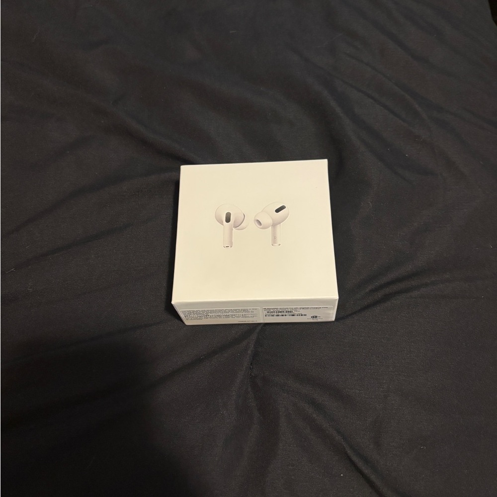 Apple White AirPods with bag